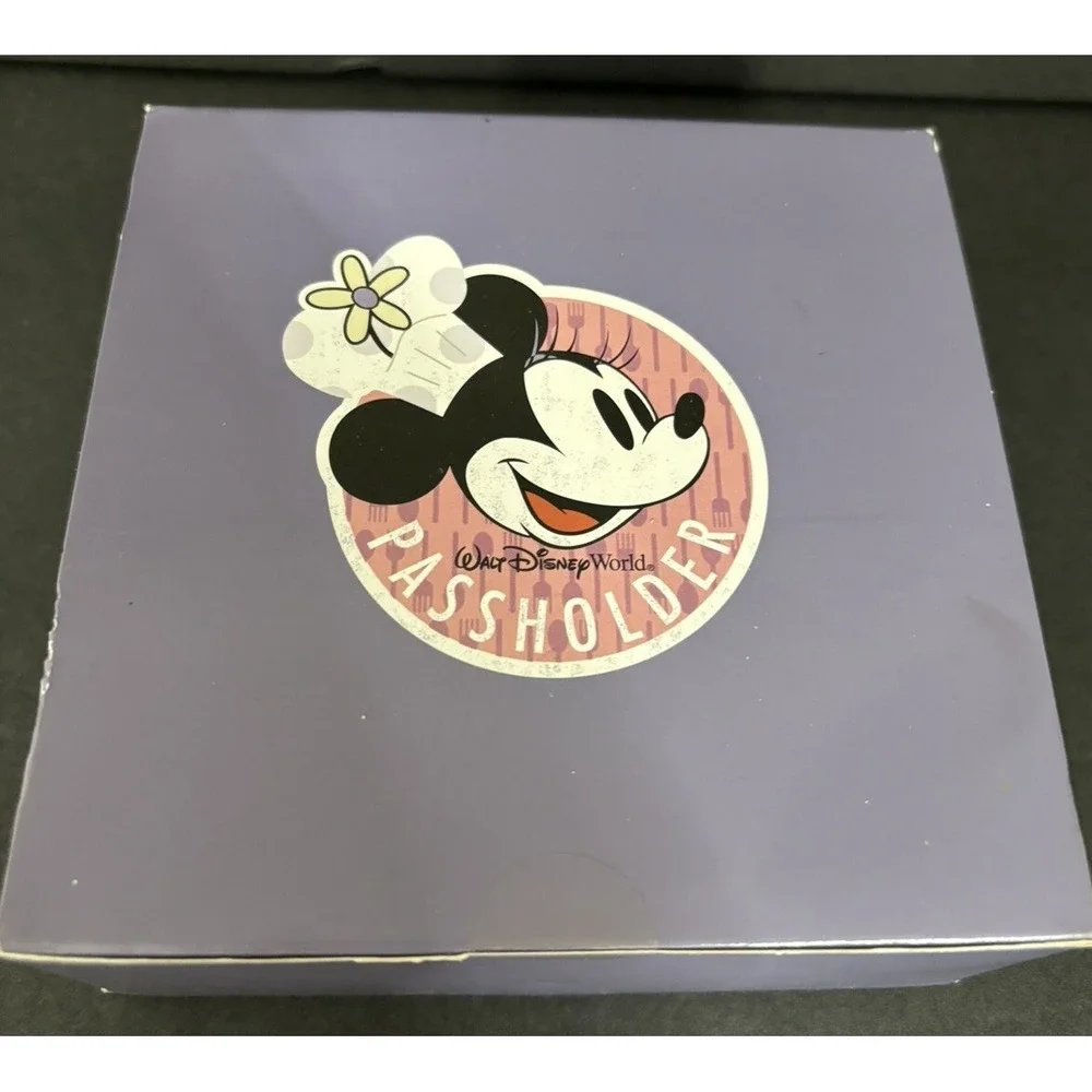 Disney parks passholder